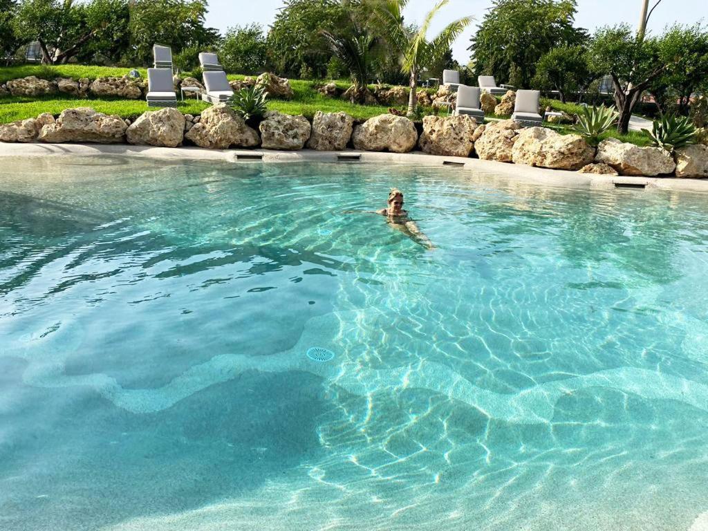 Suite Hotel L'Oasi Di Riaci (Adults Only) Санта Доменика Екстериор снимка