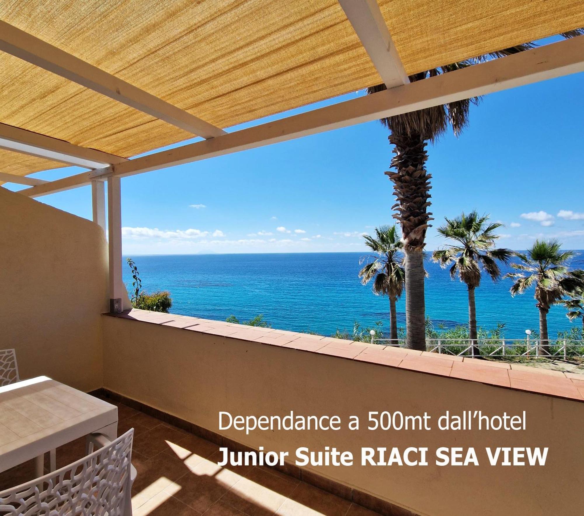 Suite Hotel L'Oasi Di Riaci (Adults Only) Санта Доменика Екстериор снимка