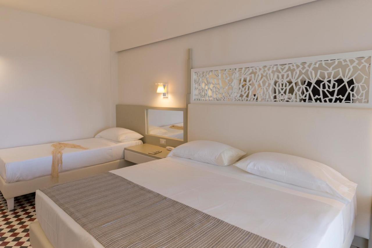 Suite Hotel L'Oasi Di Riaci (Adults Only) Санта Доменика Екстериор снимка